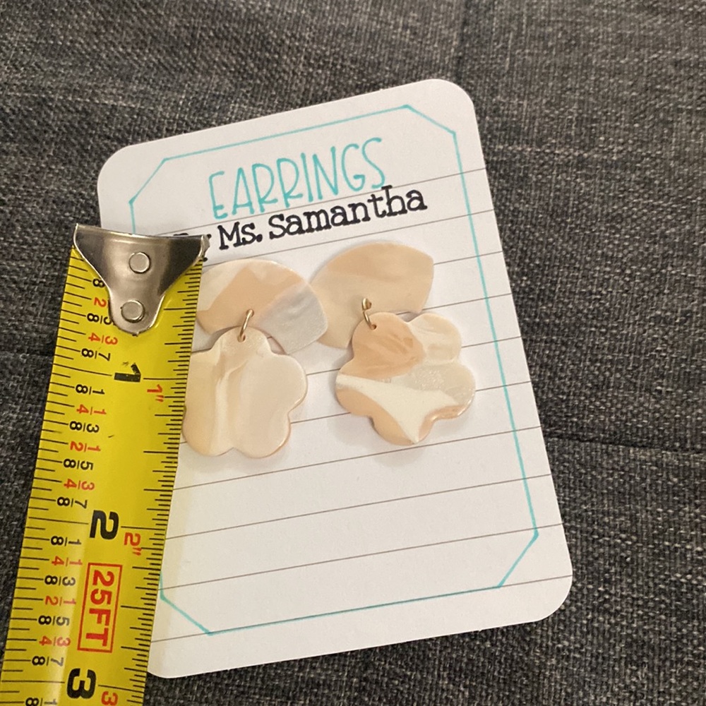 Clay Earrings - Picture 5 of 5